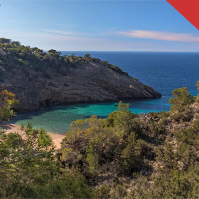 Villa in first sea line with fantastic views